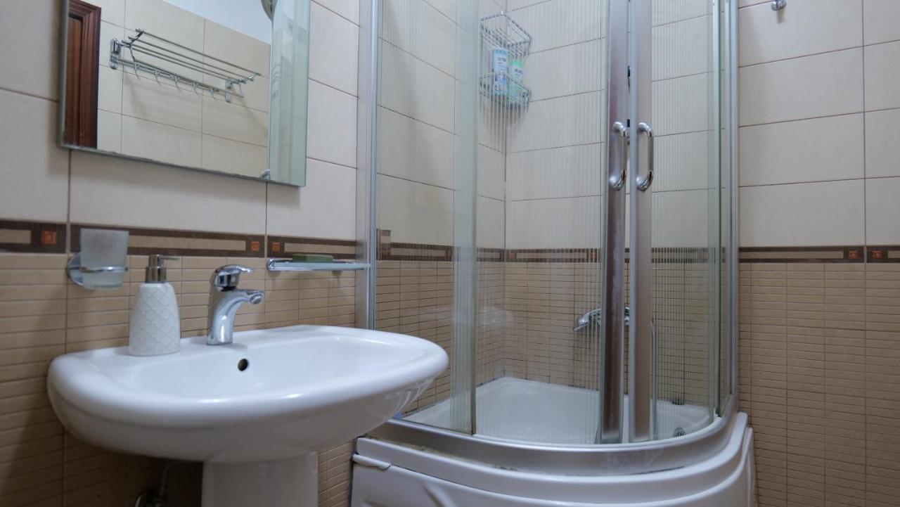 Top Location Kristi Apartments 05 Тирана Екстериор снимка