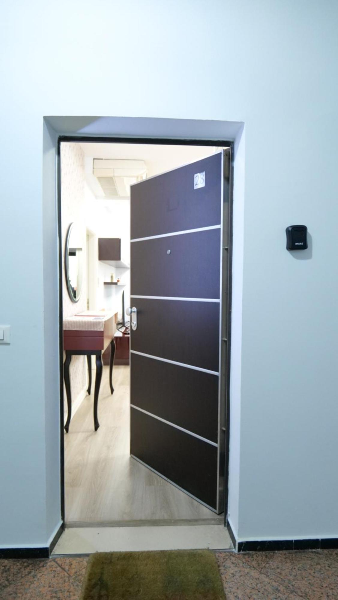 Top Location Kristi Apartments 05 Тирана Екстериор снимка